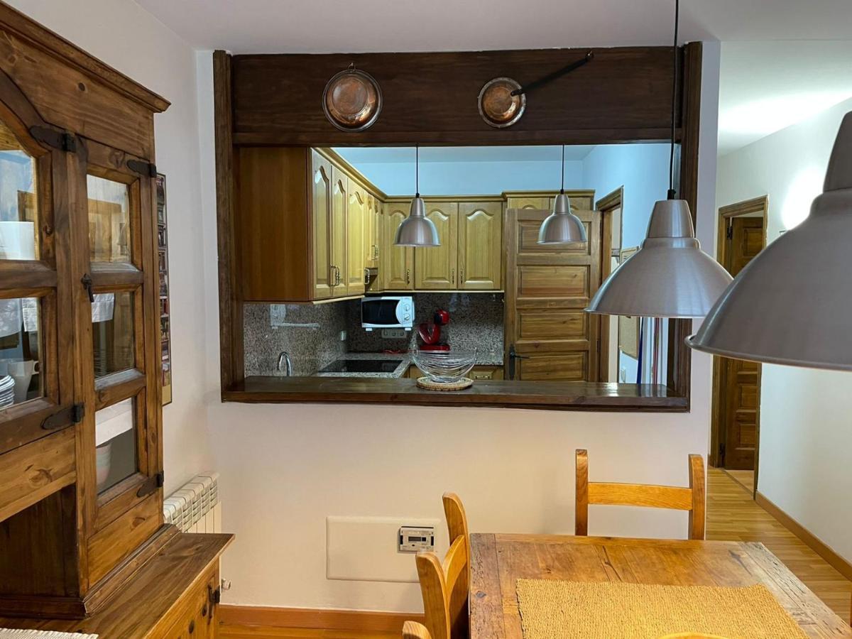 Ferienwohnung Precioso Y Acogedor Cerca De Pistas By Renttarter Incles Exterior foto